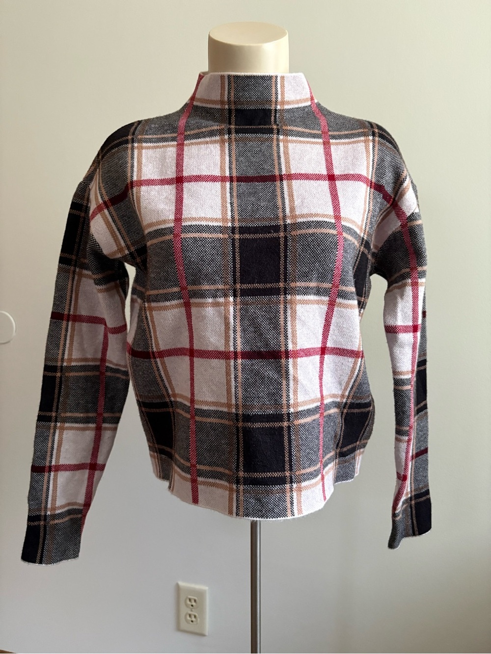 Tahari Window Pane Plaid Knit Mock Neck Pullover Cozy Red Black Sweater Size XS